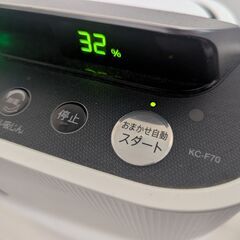 空気清浄機　SHARP KC-F70の画像