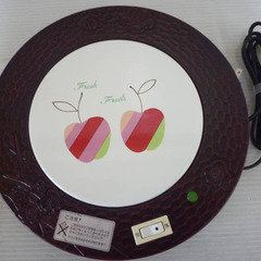 ☆▲漆芸　昭和レトロ　電気保温トレイ　誠恒電気　おもいやり　アップル柄　温かいままに　卓上　丸型　保温トレイ　gの画像