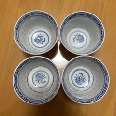 中国茶器 4個セット 白と青　透かし彫りの画像