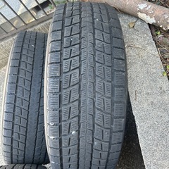 スタッドレスタイヤ 265/70R16 112Q DUNLOP ダンロップ ウインターマックス SJ8 4本セットの画像