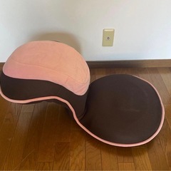 背筋がGUUUN 美姿勢座椅子 肉厚クッション 14段階リクライニングの画像