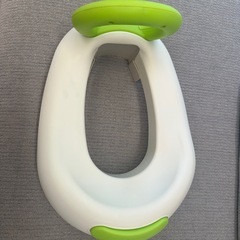 美品　クルーミー　補助便座の画像