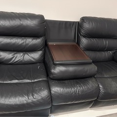 ニトリ リクライニングソファ 三人用 ブラックの画像