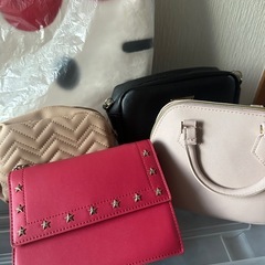 子供用のバックの画像