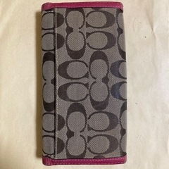 コーチの長財布ですの画像