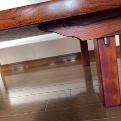 折りたたみテーブルの画像