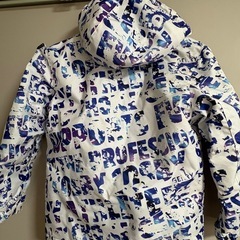 女子140cmスキーウェア（上下セット）の画像