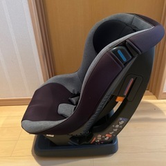 UNIVERSAL　チャイルドシート ジュニアシートの画像