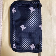 女性向きのポーチですの画像