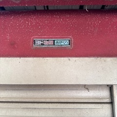 シャッター付き物置の画像