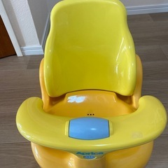 【12月末迄】アップリカ　ベビーバスチェアの画像