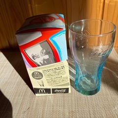 コカコーラのコップの画像