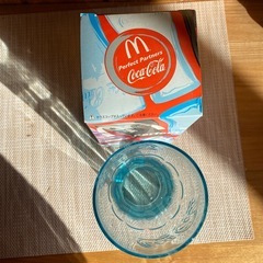 コカコーラのコップの画像