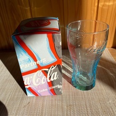 コカコーラのコップの画像