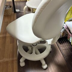 椅子もらってくださいの画像