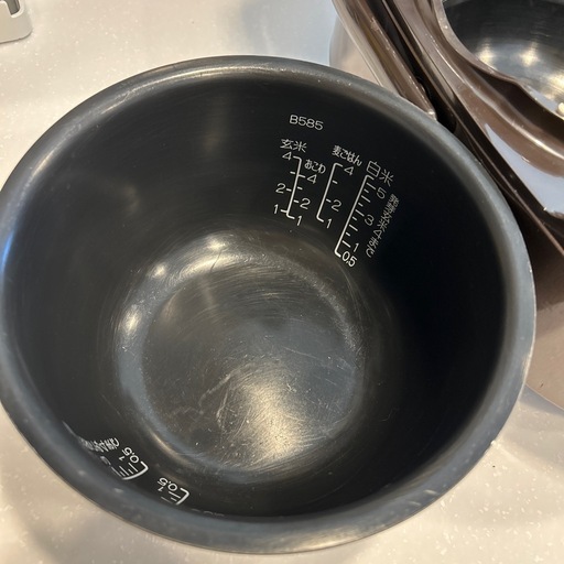 象印 NW-VC10 炊飯器 5.5合炊き　ブラウン
