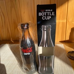 コカコーラのボトルの画像