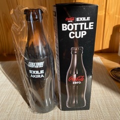 コカコーラのボトルの画像