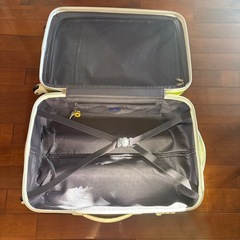 スーツケースの画像