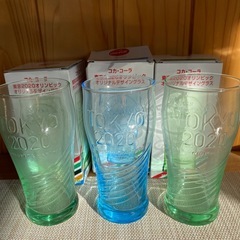 コカコーラのコップの画像