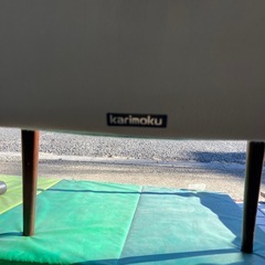 カリモク　ダイニングチェア　肘付きチェアの画像