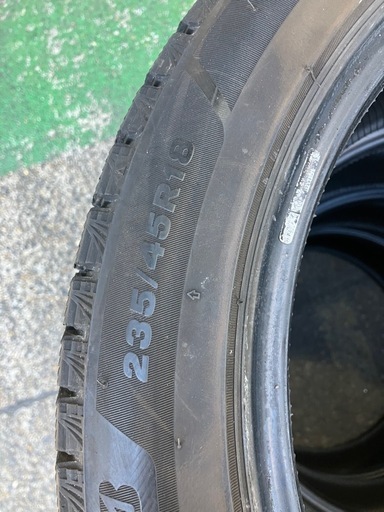 タイヤ　ブリヂストン　235/45r18