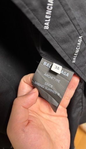 BALENCIAGA 2018年ブラック 総ロゴプリント 長袖ワイシャツ