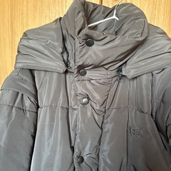 UGGダウンジャケットの画像