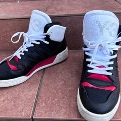 Y-3 ハイカットスニーカーの画像