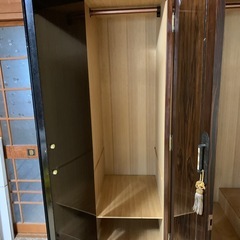 洋服ダンスの画像