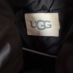 UGGダウンジャケットの画像
