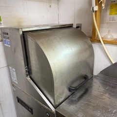 業務用食器洗浄機　導入テーブル付きの画像