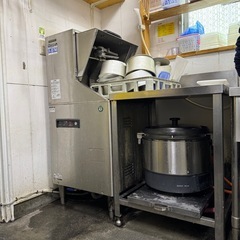 業務用食器洗浄機　導入テーブル付きの画像
