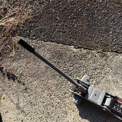 取り引き決まりました。フロアジャッキ 2t用の画像