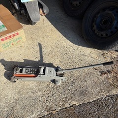 取り引き決まりました。フロアジャッキ 2t用の画像