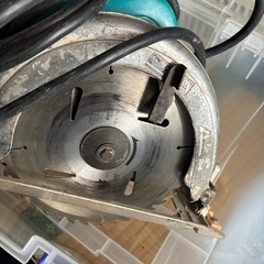 電動マルノコ　マキタの画像