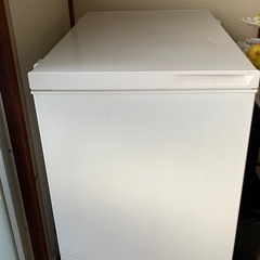 冷凍庫 家庭用 業務用 199L ノンフロン チェストフリーザー 上開き フリーザー 冷凍 冷凍食品 ホワイト MAXZEN JF200ML01WH マクスゼンの画像