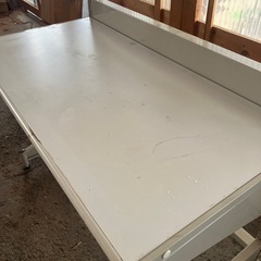 作業テーブルの画像