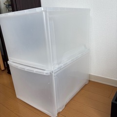 透明衣装ケースの画像