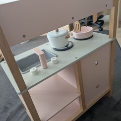 木製 おままごとキッチンの画像