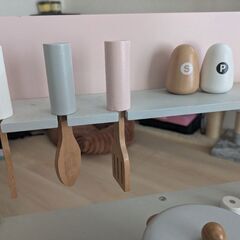 木製 おままごとキッチンの画像