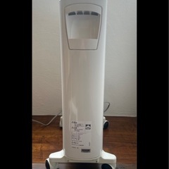  ヒーター デロンギ ユニカルド オイルヒーター　delonghi 8畳 10畳 1200W 直営店限定モデル 暖房器具 電気ヒーター 省エネ  の画像