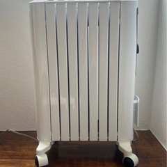  ヒーター デロンギ ユニカルド オイルヒーター　delonghi 8畳 10畳 1200W 直営店限定モデル 暖房器具 電気ヒーター 省エネ  の画像