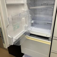 🐶「ジモティ見た」でドリンクプレゼント中‼🐶 【中古】シャープ　SJ-GW36E-W　冷蔵庫　356L　2019年製の画像