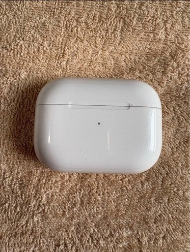 【外観美品】AirPods Pro （箱・充電ケーブルなど付属品完備)