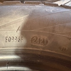 【美品】205/60R16スタッドレスタイヤの画像