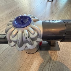 ダイソン　掃除機の画像