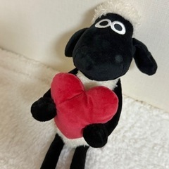 【美品】ひつじのショーン ぬいぐるみとキーホルダー 2体 ハートの画像