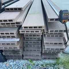 人工板 ウッドデッキの画像