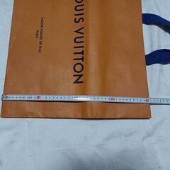 ルイヴィトンの紙袋1枚　大きめの画像